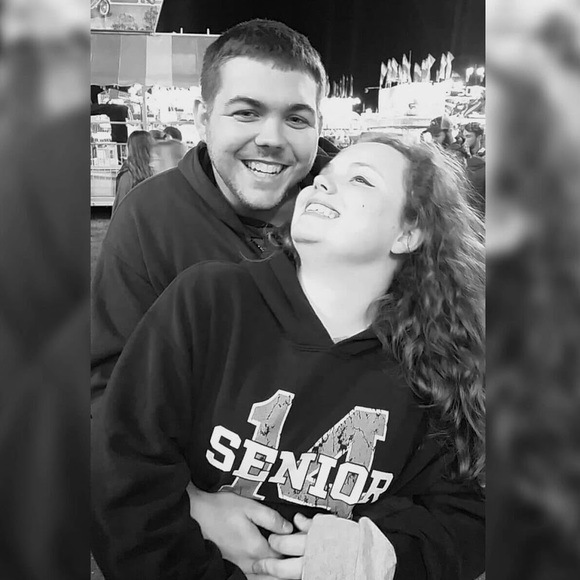 Meet your Posher, Kitty - Picture 1 of 1